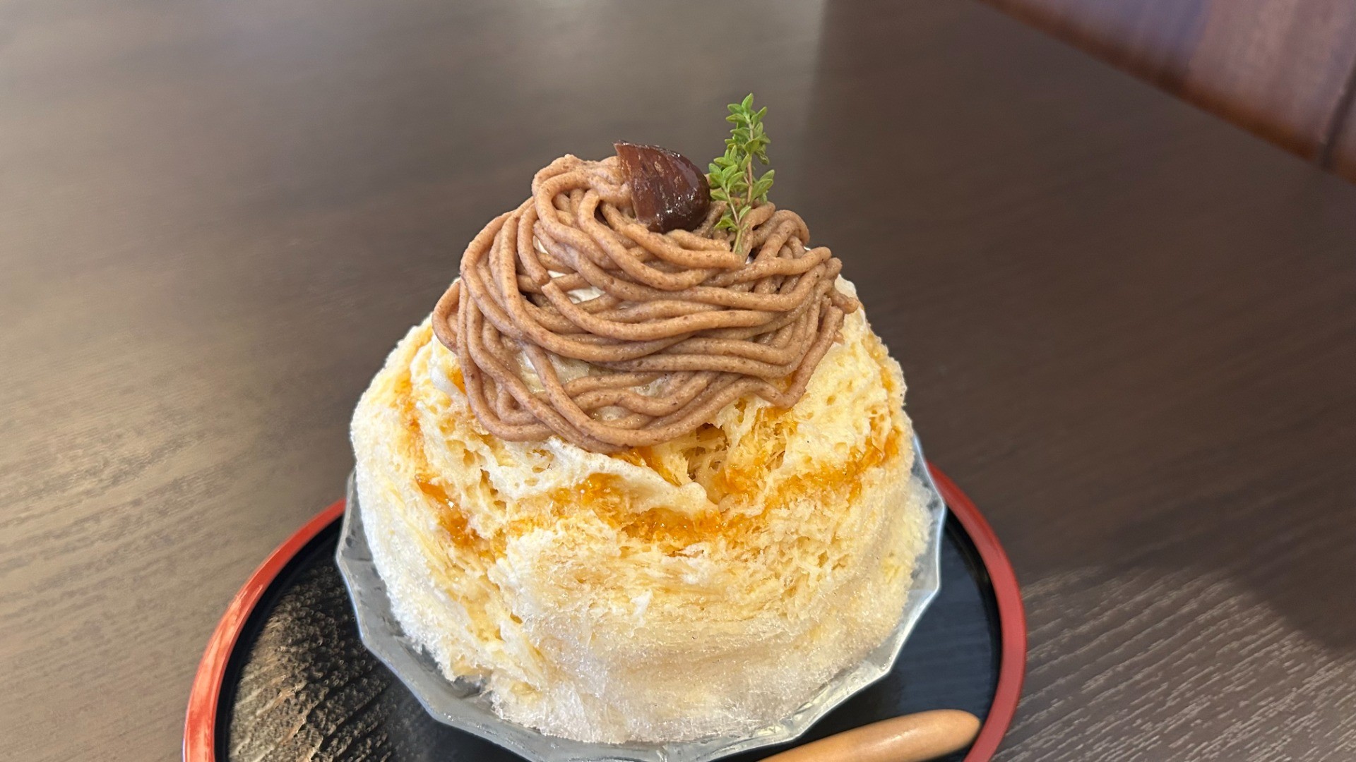 夏の風物詩、かき氷とともに